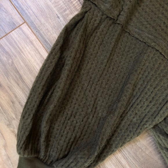 NWT - We the Free Love Me Thermal Olive XS - Picture 7 of 12